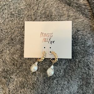 Princess Polly Pearl Drop Earrings